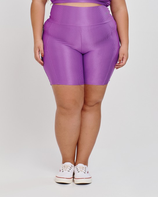 Bermuda Canelada Bolso Plus Size Lilás