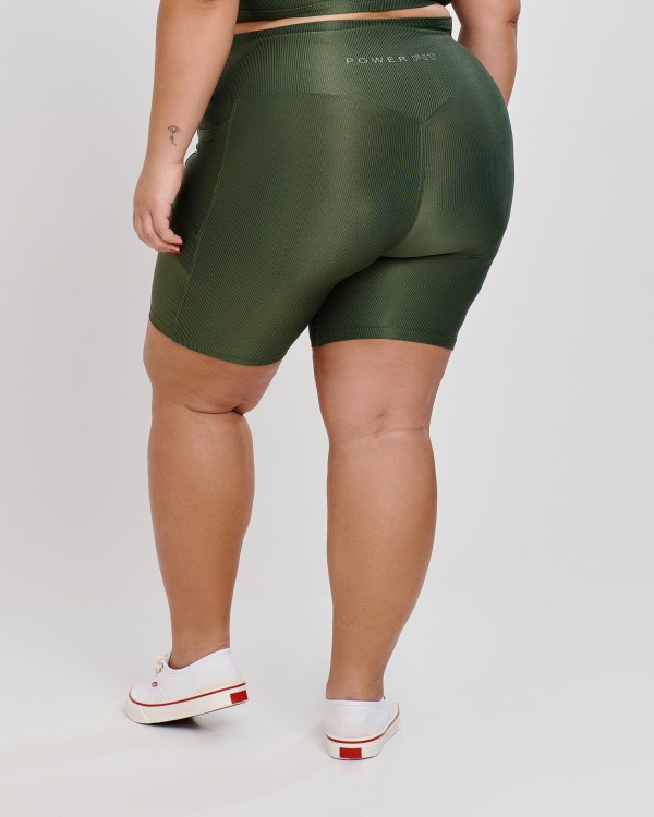Bermuda Canelada Bolso Plus Size Verde Militar