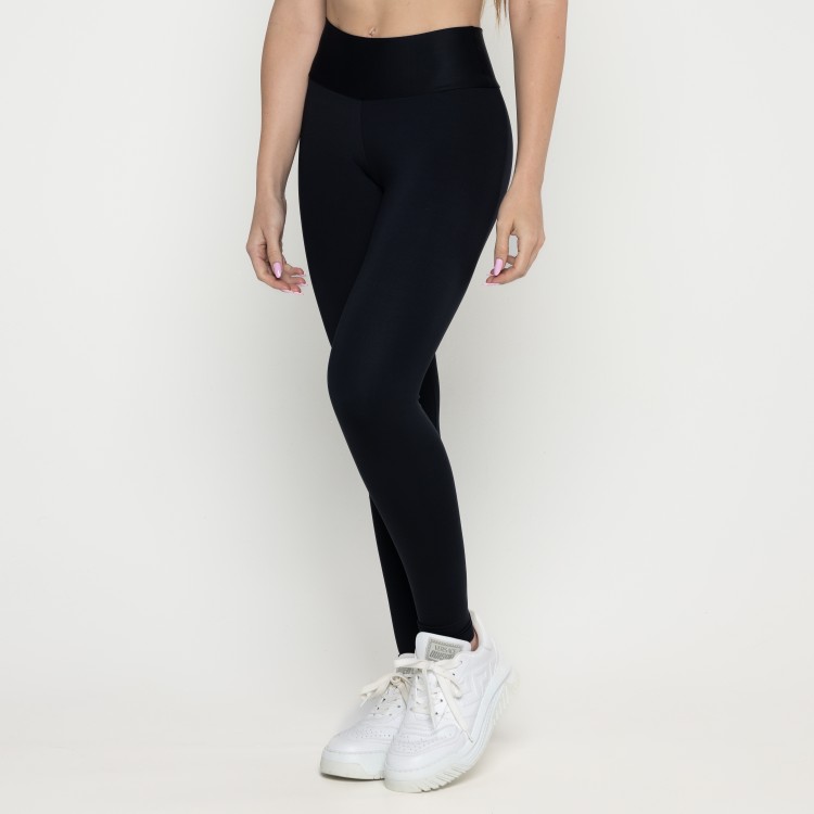 Calça Básica Preta