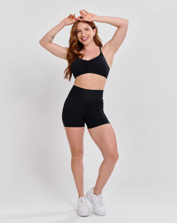 Short Básico Preto