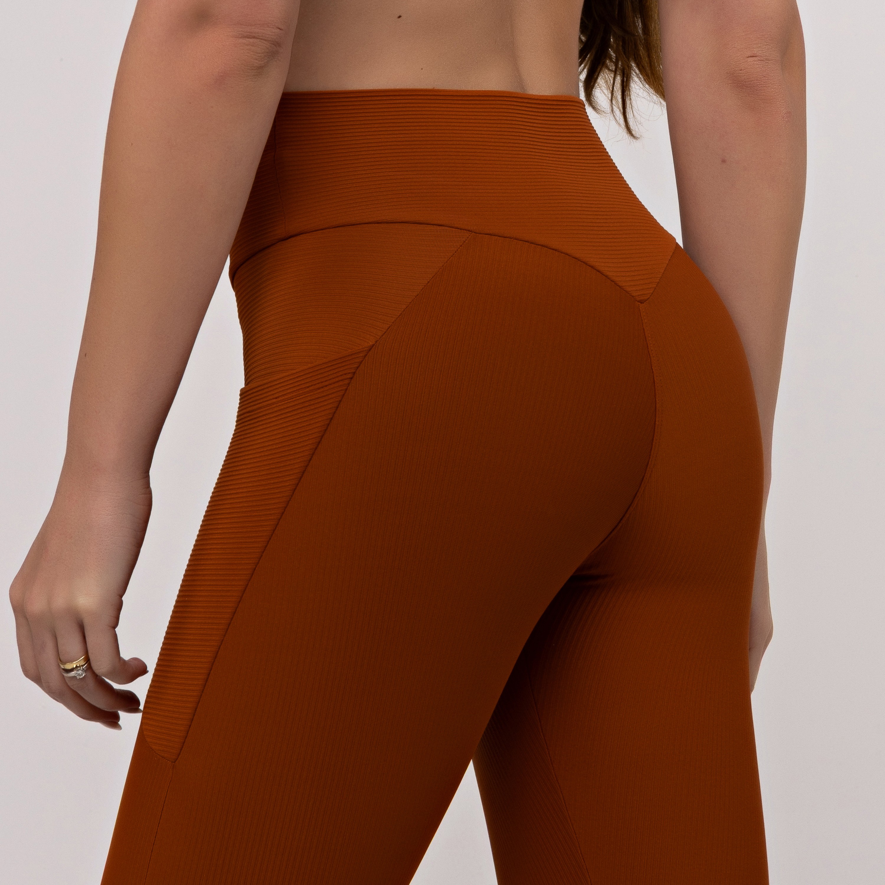 Calça Legging Canelada com Bolso
