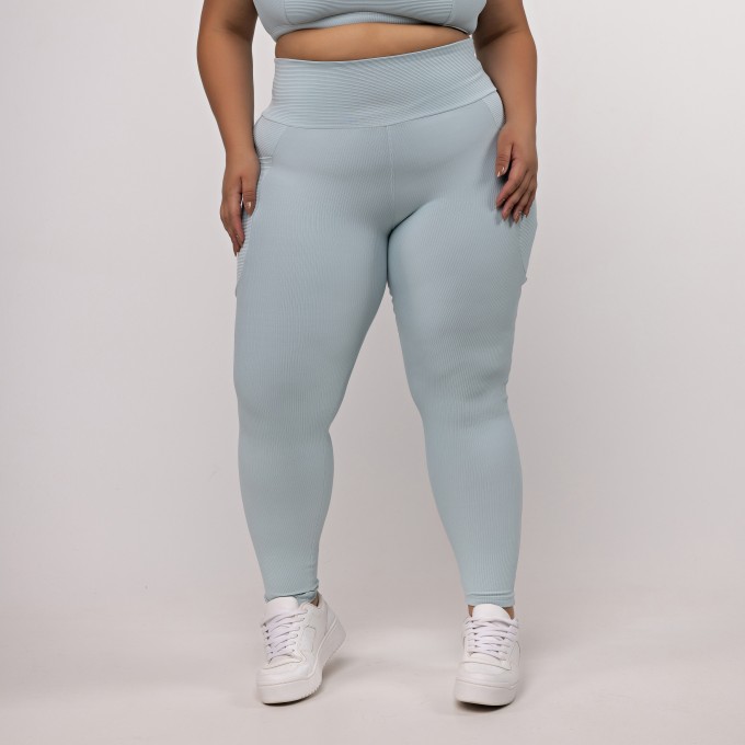 Calça Legging Plus Size Canelada com Bolso