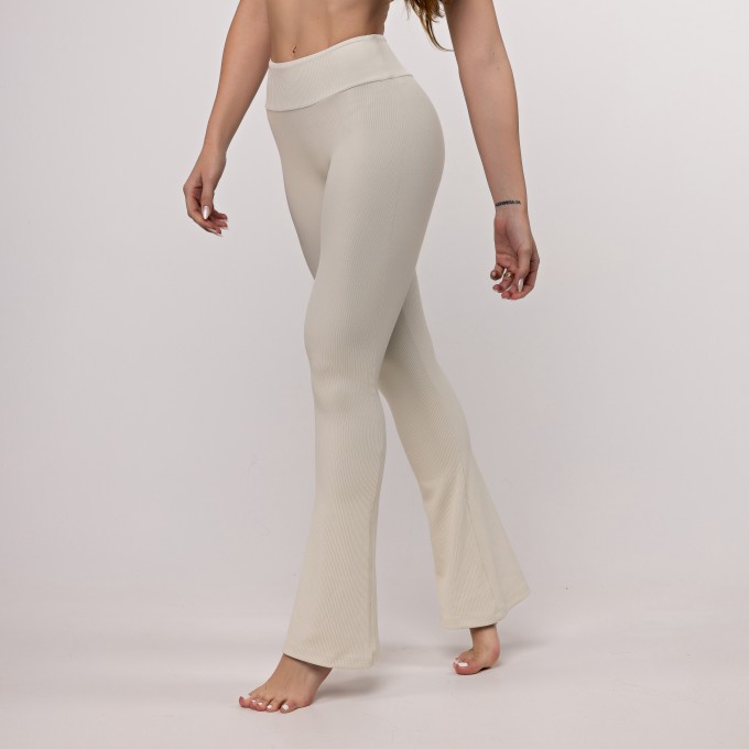 Calça Legging Flare Canelada