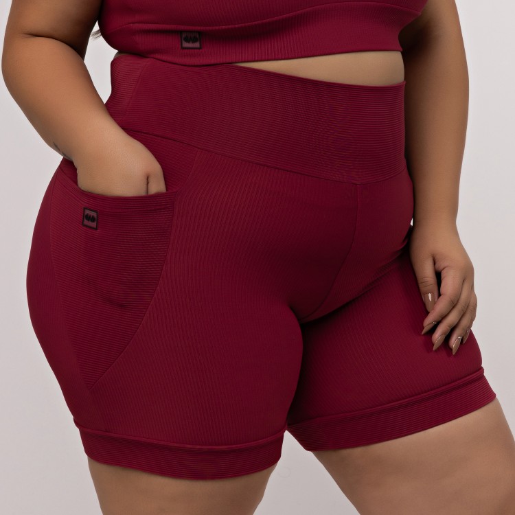 Bermuda Canelada com Bolso Plus Size