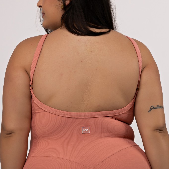 Macaquinho Canelado Alcinha Plus Size