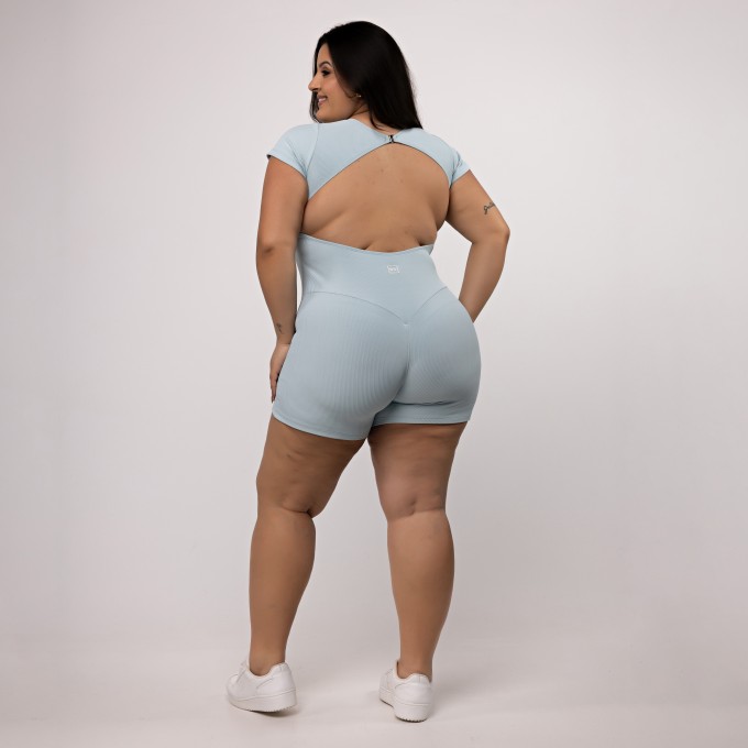 Macaquinho Canelado Manguinha Plus Size