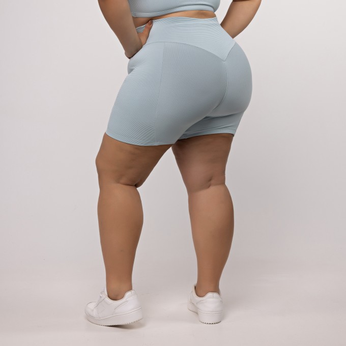 Short Canelado Recorte Plus Size