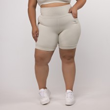 Bermuda Canelada com Bolso Plus Size